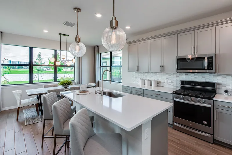 Coral Edge, obra nueva en Margate, Florida