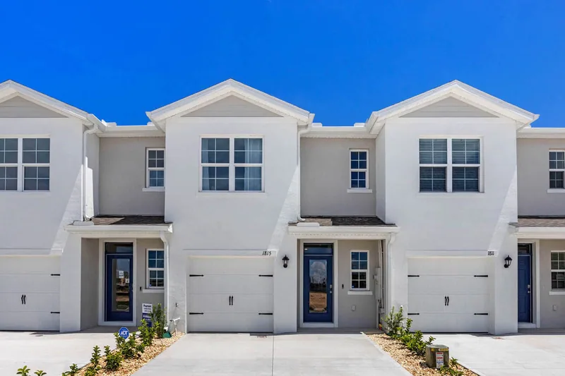 Danbury at Ridgewood Lakes, obra nueva en Davenport, Florida