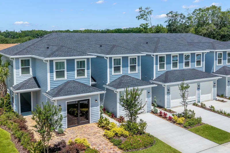 Oak Hill Village Townhomes, obra nueva en Jacksonville, Florida