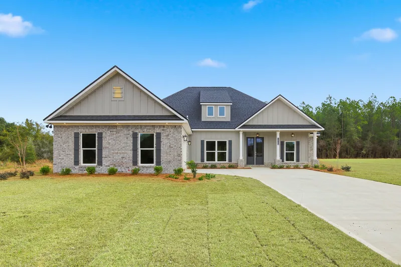 Santa Rosa County Spot Lots, obra nueva en Pensacola, Florida