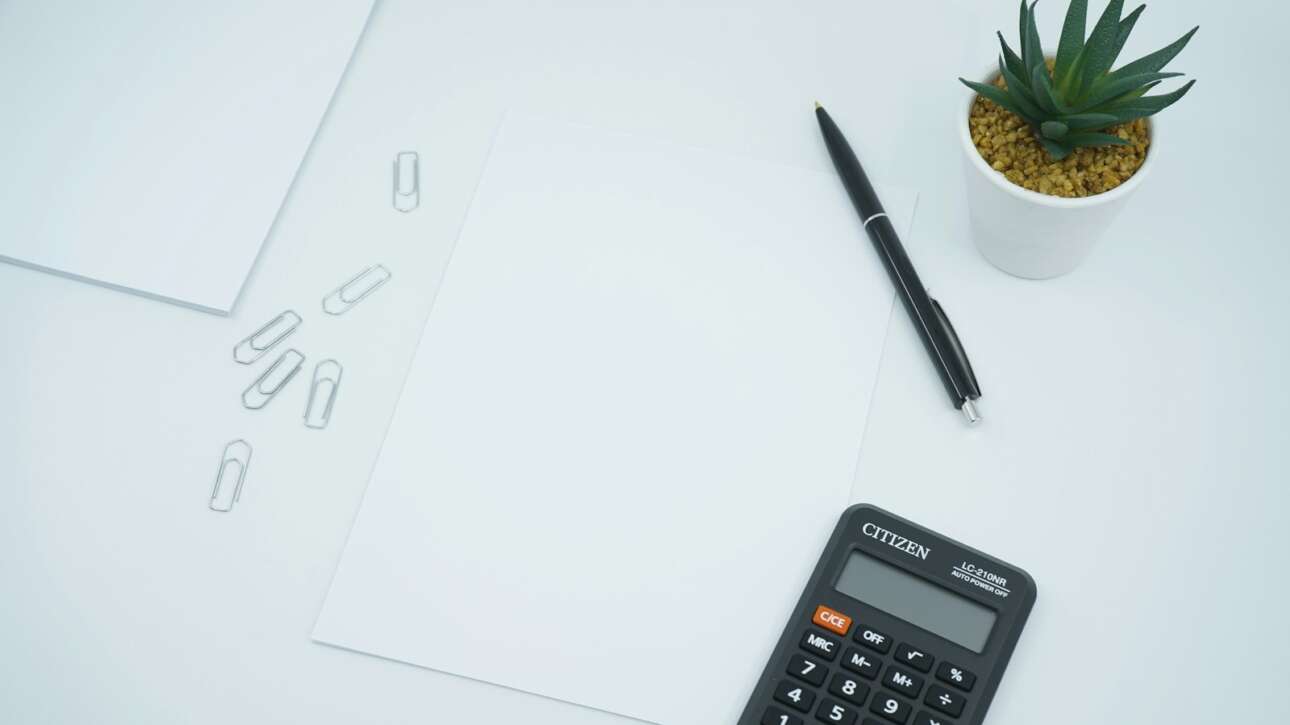 Formularios de impuestos y calculadora