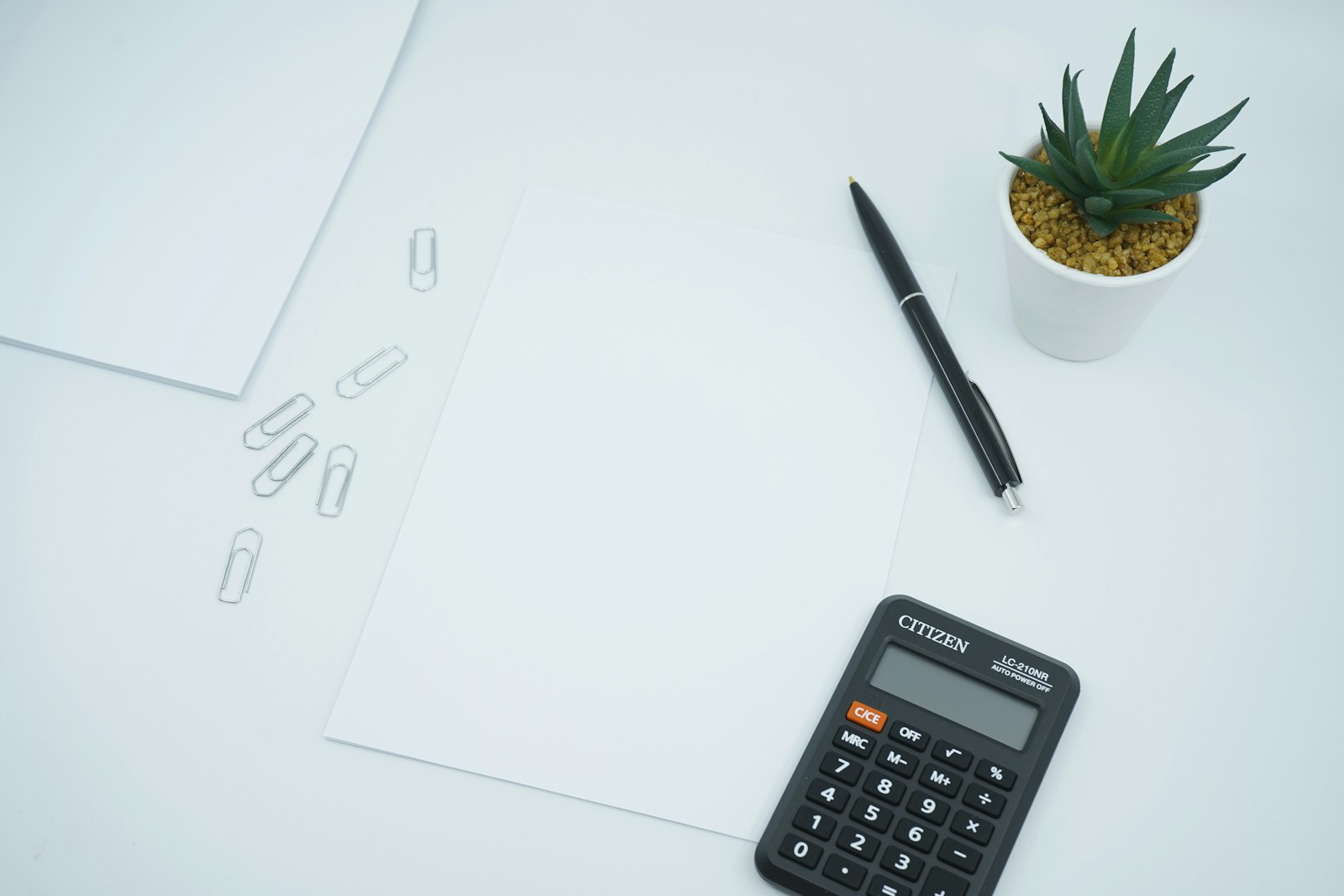 Formularios de impuestos y calculadora